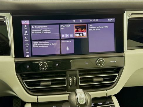 Used 2022 Porsche Macan S image 19