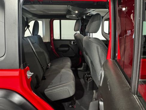 Used 2025 Jeep Wrangler Unlimited Sport AWD/4WD image 23