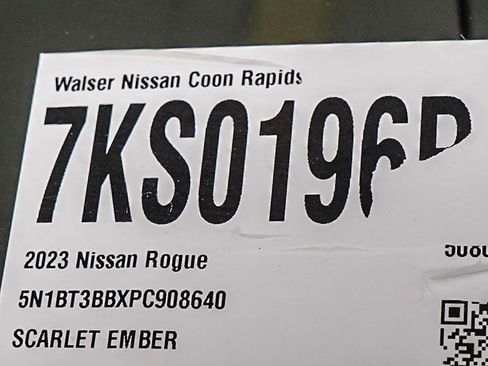 Used 2023 Nissan Rogue SV w/ SV Premium B Package AWD/4WD image 31