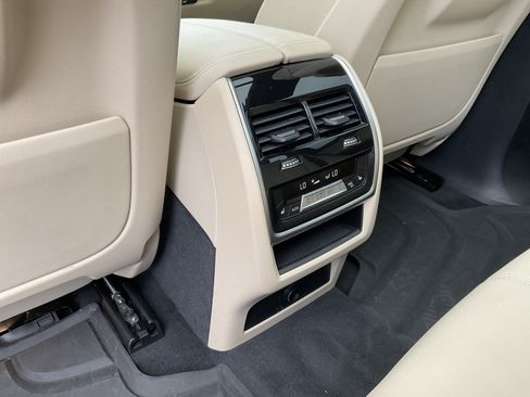Certified 2022 BMW X5 sDrive40i w/ Premium Package RWD image 24