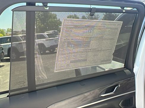 New 2025 Jeep Grand Cherokee L Limited w/ Luxury Tech Group II image 21