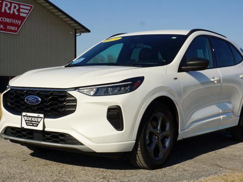 Used 2023 Ford Escape ST-Line w/ Cold Weather Package image 2