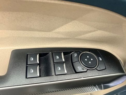 New 2026 Ford Maverick Lariat w/ 4K Tow Package image 15