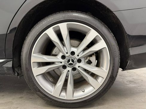 Used 2018 Mercedes-Benz C 300 C 300 4MATIC Sedan w/ Premium Package image 61