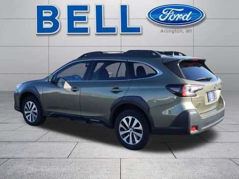 Used 2023 Subaru Outback Premium image 7