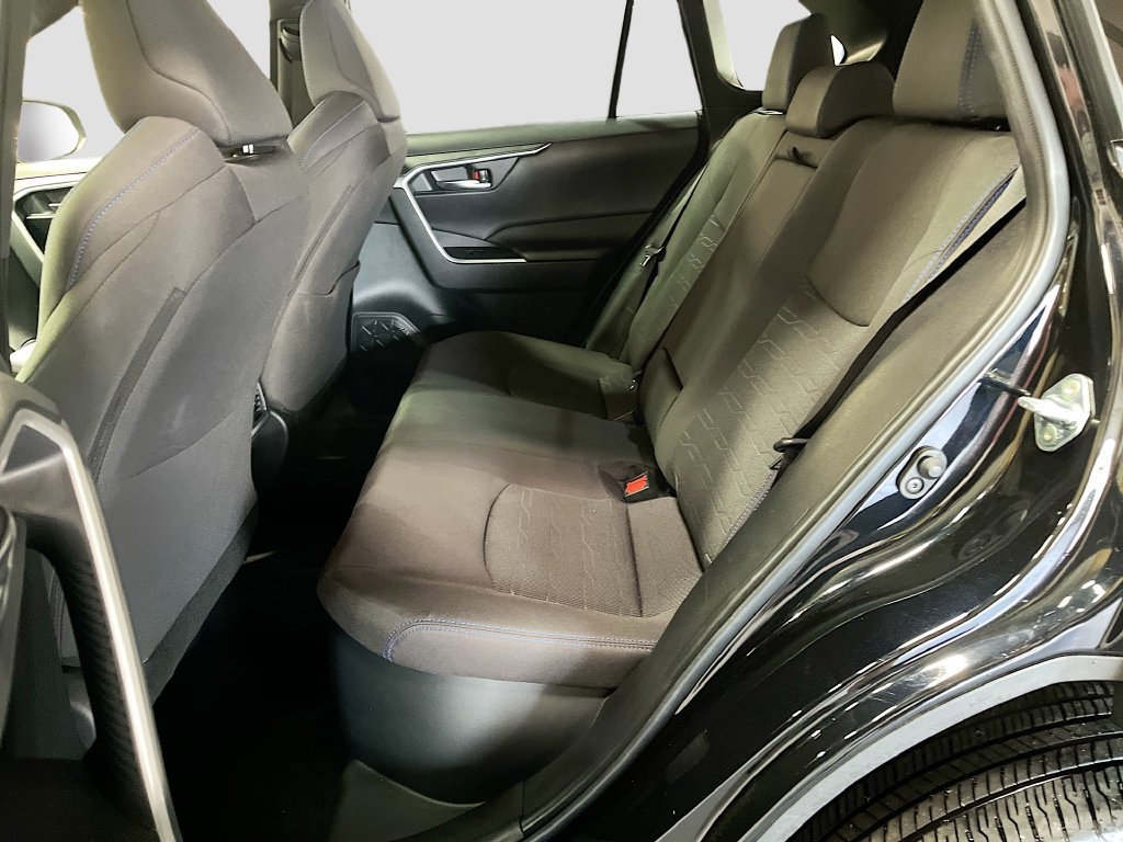 Used 2025 Toyota RAV4 SE w/ Convenience Package AWD/4WD image 25