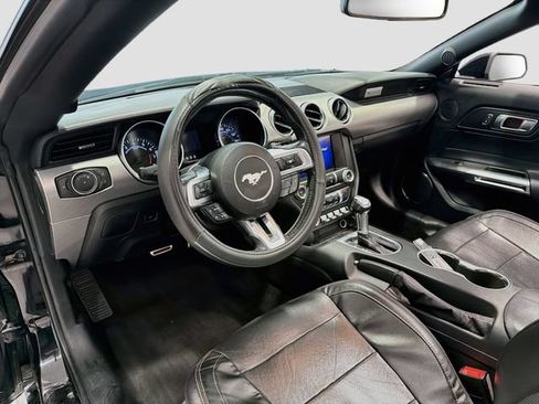 Used 2019 Ford Mustang Premium RWD image 8