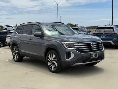 New 2026 Volkswagen Atlas SE AWD/4WD image 2