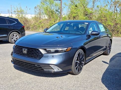 Used 2026 Honda Accord Touring image 3