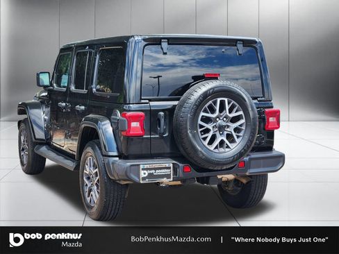 Used 2024 Jeep Wrangler Unlimited Sahara AWD/4WD image 27