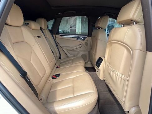 Used 2017 Porsche Macan S AWD/4WD image 30