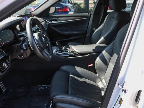 Used 2023 BMW 540i w/ M Sport Package RWD image 17