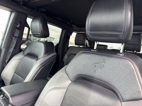 Used 2022 Ford Bronco Black Diamond w/ Sasquatch Package image 25