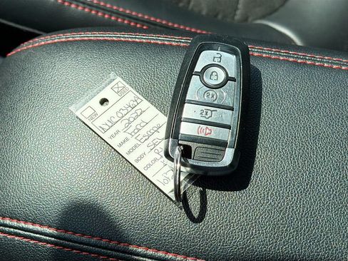 Used 2022 Ford Escape SEL w/ SEL Stealth AWD Package image 35