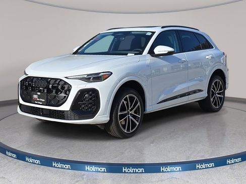 New 2026 Audi Q5 Premium Plus AWD/4WD image 1