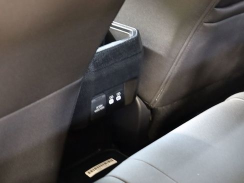 Used 2024 Toyota Tacoma TRD Sport image 56