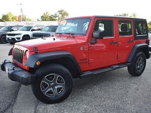Used 2018 Jeep Wrangler Unlimited Sport w/ Connectivity Group AWD/4WD image 13