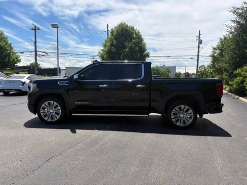 Used 2022 GMC Sierra 1500 Denali w/ Denali Reserve Package AWD/4WD image 2