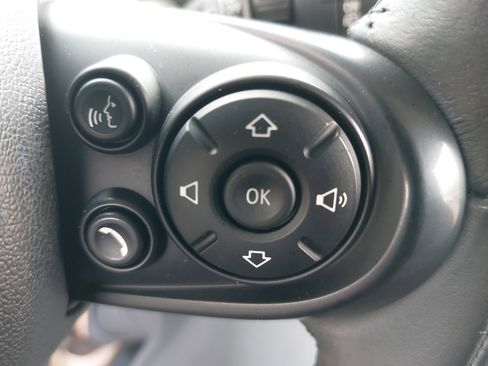 Used 2016 MINI Cooper 2-Door Hardtop image 17