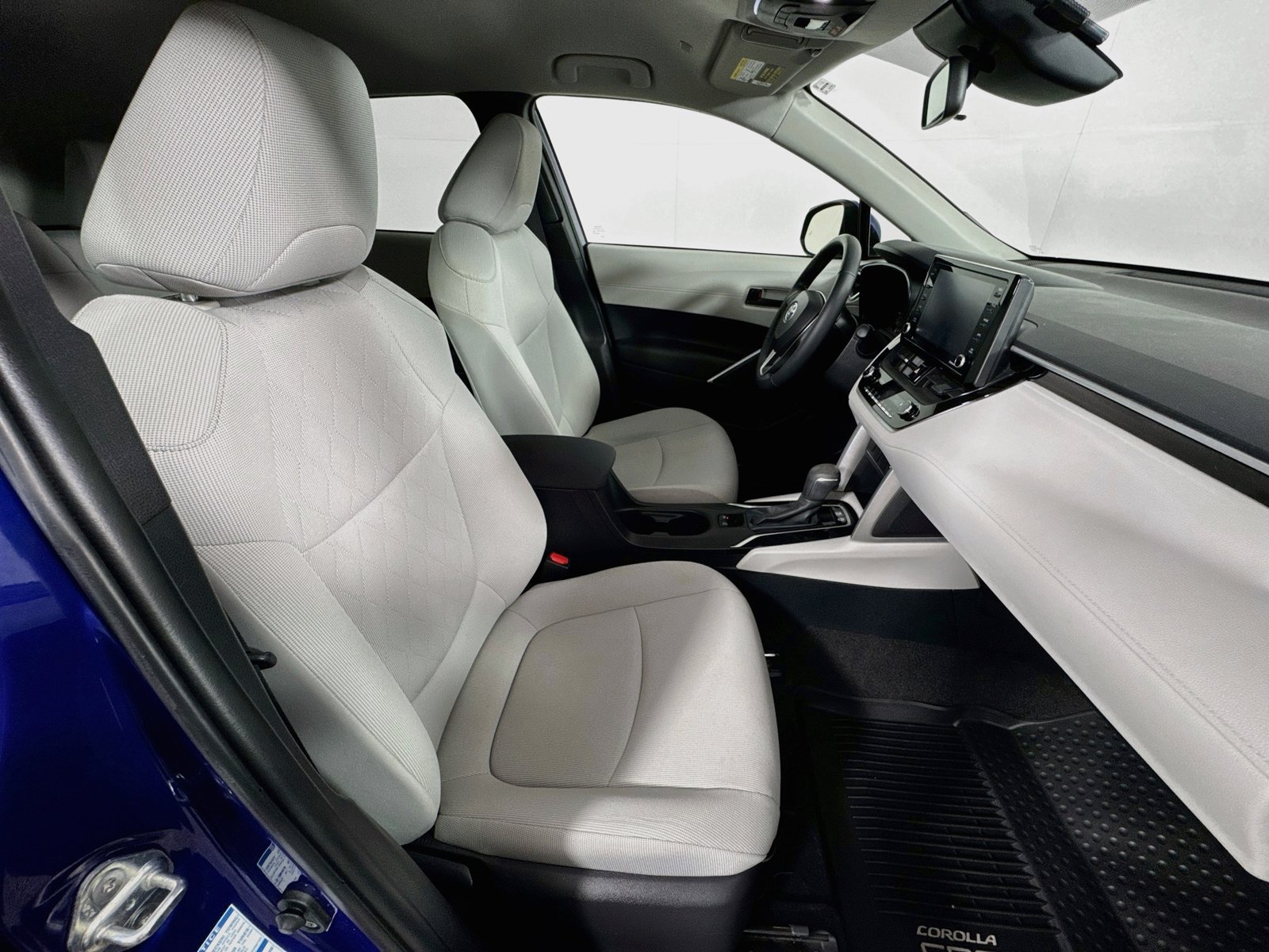Certified 2022 Toyota Corolla Cross LE AWD/4WD image 26