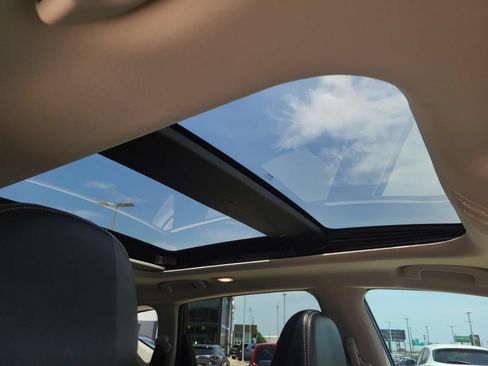 Used 2020 Nissan Murano Platinum FWD image 10