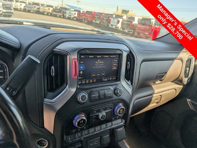 Used 2021 GMC Sierra 1500 SLT w/ SLT Premium Package AWD/4WD image 22