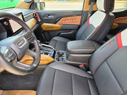 Used 2024 GMC Canyon AT4X w/ AT4X AEV Edition AWD/4WD image 20