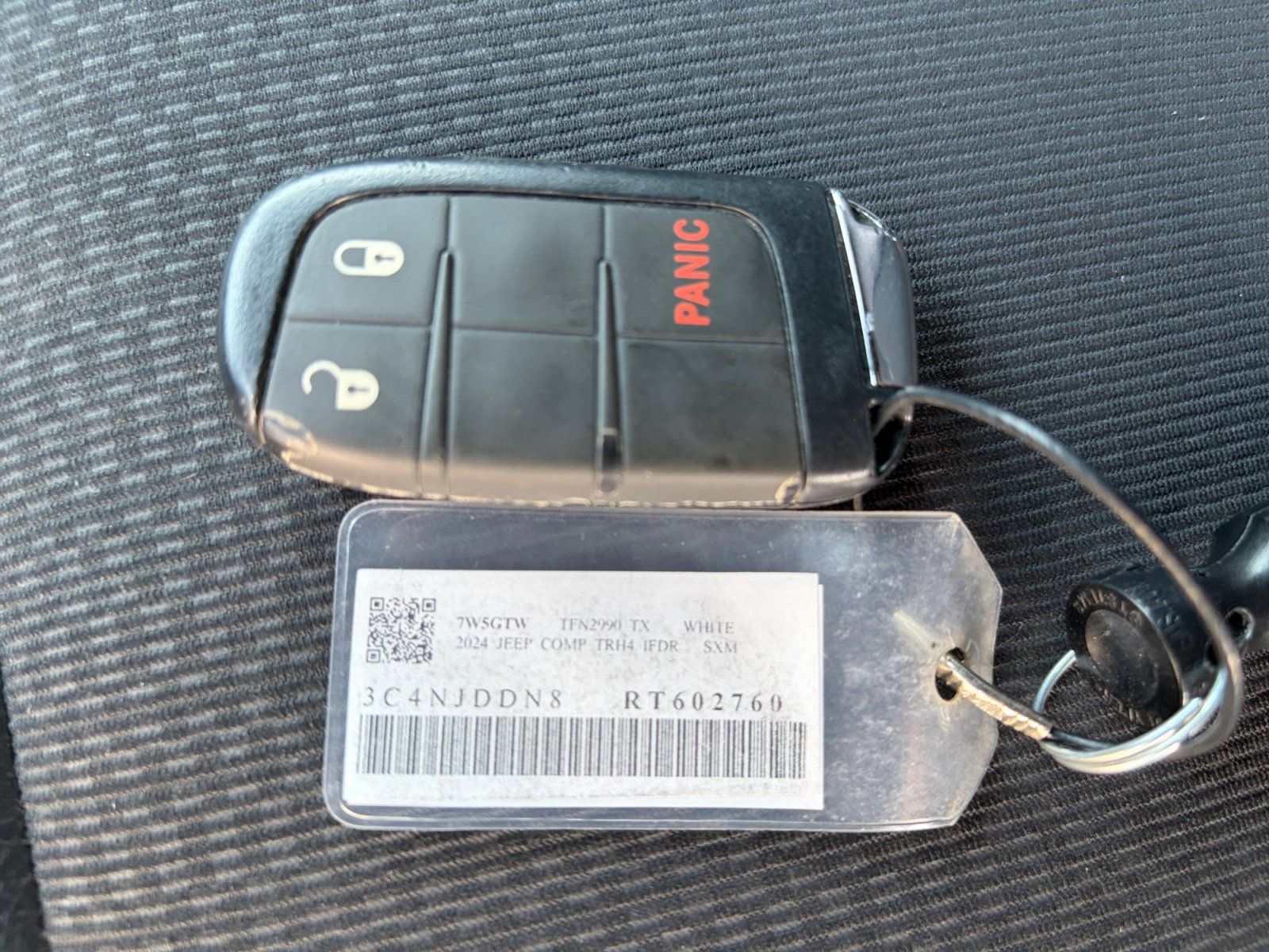 Used 2024 Jeep Compass Trailhawk AWD/4WD image 33