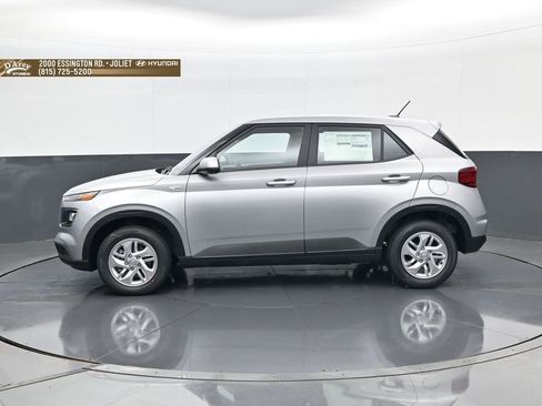 New 2026 Hyundai Venue SE FWD image 8