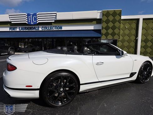 Used 2024 Bentley Continental GT Speed image 6