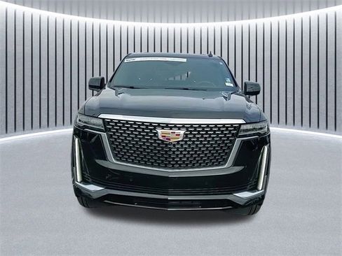 Certified 2022 Cadillac Escalade Premium Luxury image 11