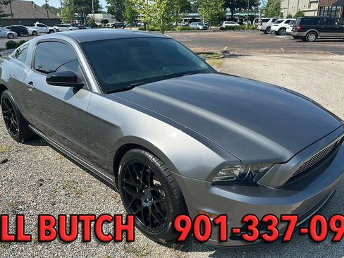 Used 2013 Ford Mustang Premium w/ V6 Performance Pkg RWD image 4
