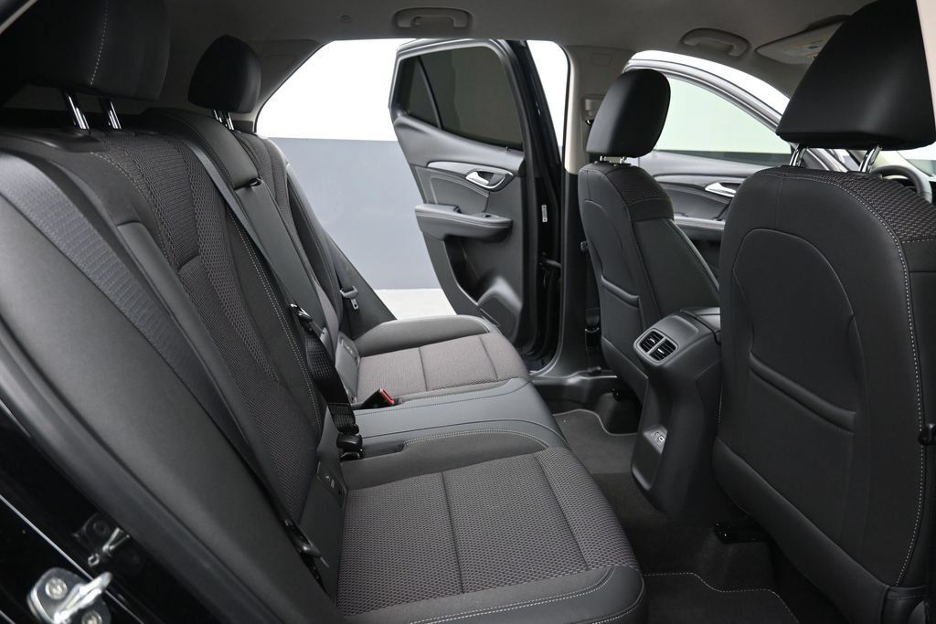 Used 2022 Buick Envision Preferred FWD image 25