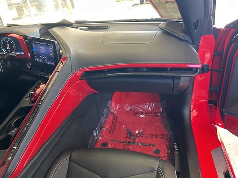 Used 2023 Chevrolet Corvette Stingray Convertible w/ Z51 Performance Package image 27