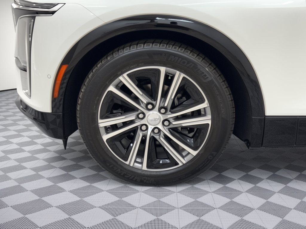 Used 2024 Cadillac Lyriq Luxury w/ LPO, Floor Liner Package RWD image 13