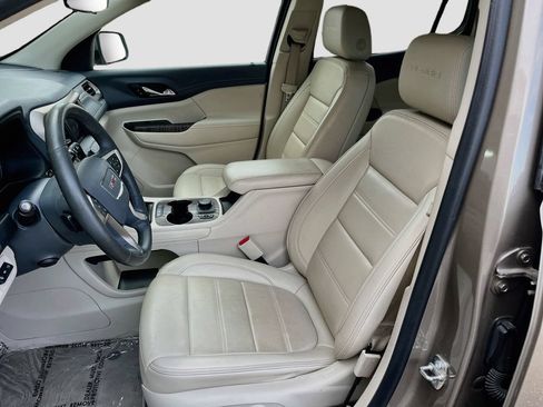 Used 2023 GMC Acadia Denali w/ Denali Technology Package FWD image 22