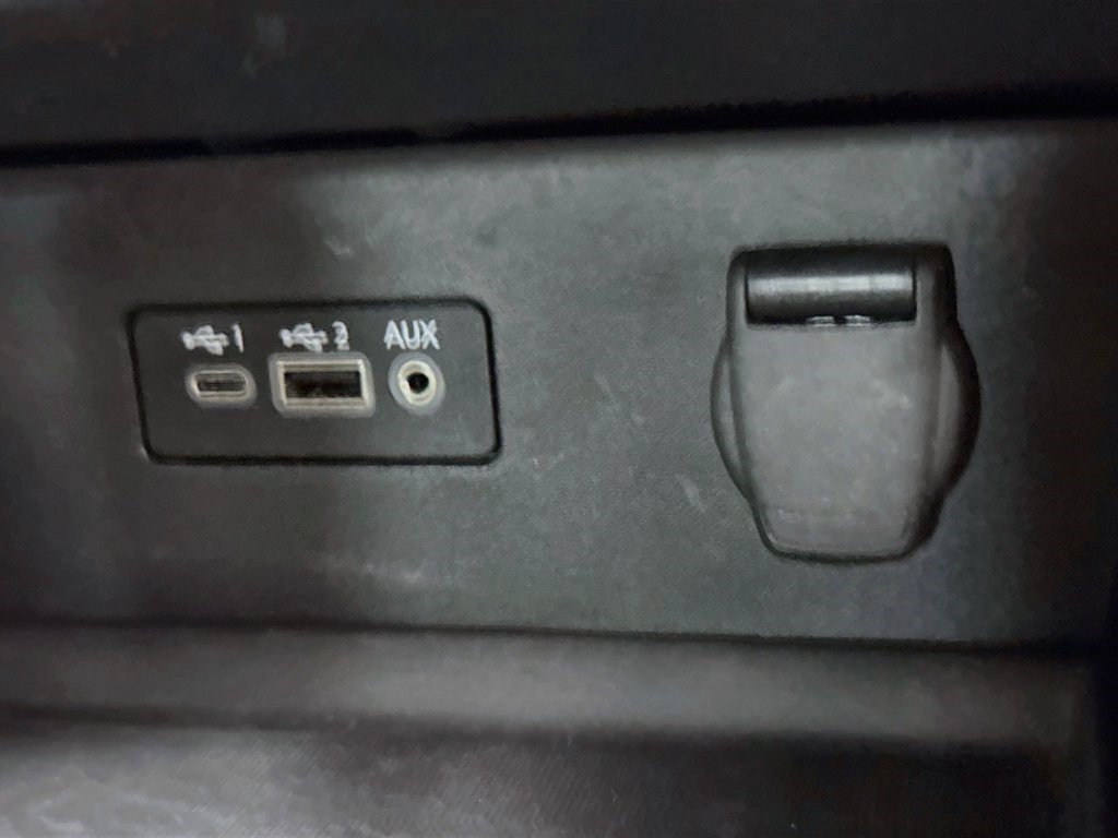 Used 2023 Nissan Altima 2.5 SR FWD image 41