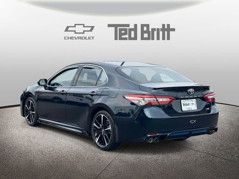 Used 2018 Toyota Camry XSE FWD image 6