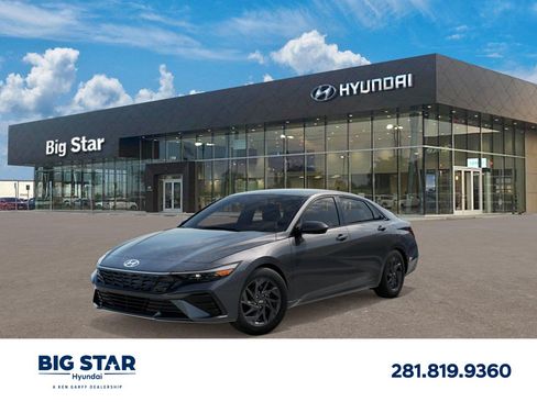 New 2026 Hyundai Elantra Hybrid FWD image 1