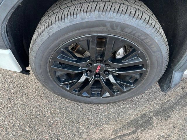 Used 2021 GMC Sierra 1500 Denali w/ Denali Carbonpro Edition AWD/4WD image 10