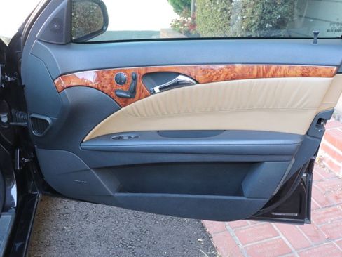 Used 2006 Mercedes-Benz E 500 4MATIC Wagon image 28