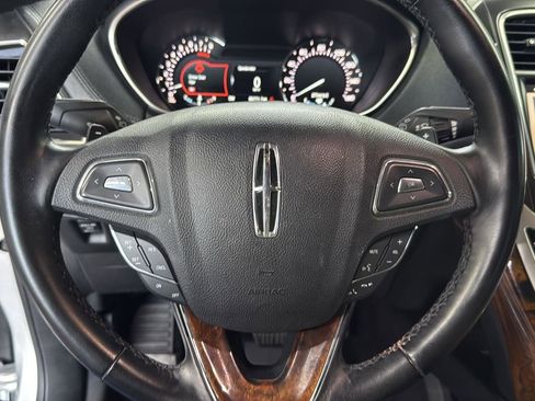 Used 2018 Lincoln MKX Reserve FWD image 14
