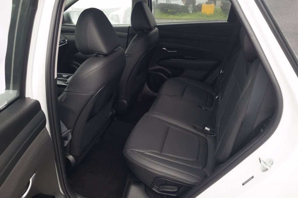 New 2026 Hyundai Tucson Limited AWD/4WD image 17