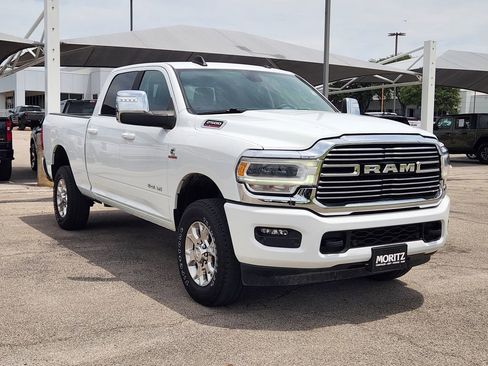 Used 2024 RAM 2500 Laramie AWD/4WD image 3