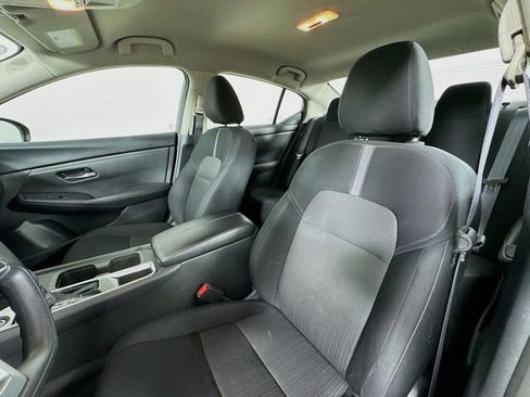 Used 2024 Nissan Sentra SV image 11