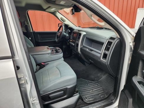 Used 2013 RAM 1500 Express AWD/4WD image 9