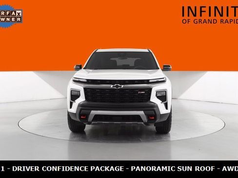 Used 2025 Chevrolet Traverse Z71 w/ Driver Confidence Package image 8