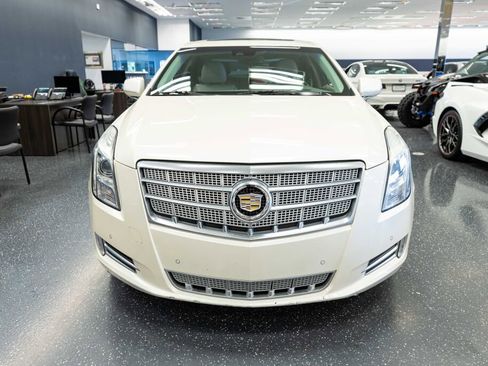 Used 2013 Cadillac XTS Platinum image 3
