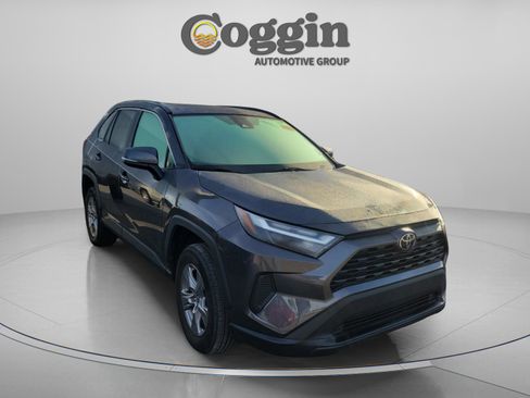 Certified 2022 Toyota RAV4 XLE w/ Convenience Package image 9