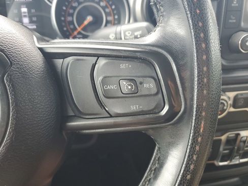 Used 2021 Jeep Gladiator Sport AWD/4WD image 22